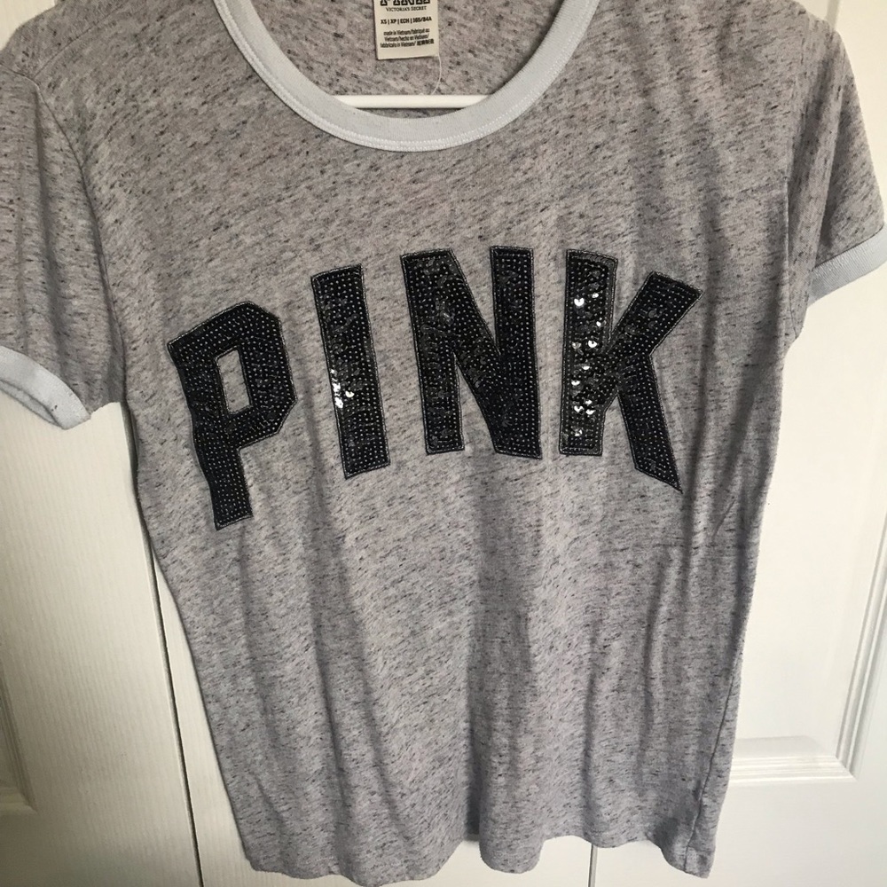 Grey white and black short sleeve